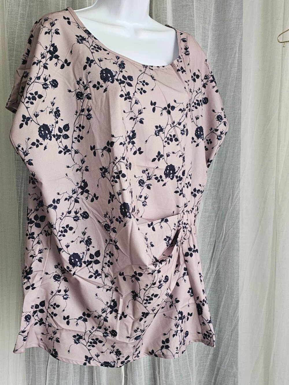 Women's Floral Sleeveless Taupe Top Size 3XL NEW
